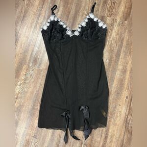Donna Loren Gold Label Black Sheer Floral Lace Slip Bow Cami Medium Coquette Y2K
